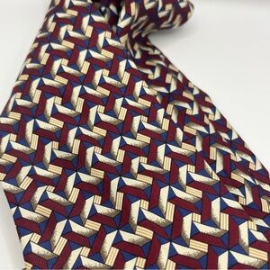 Kenneth Cole Geometric Patterned Tie.